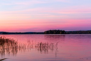 Sweden-sunset-Lake